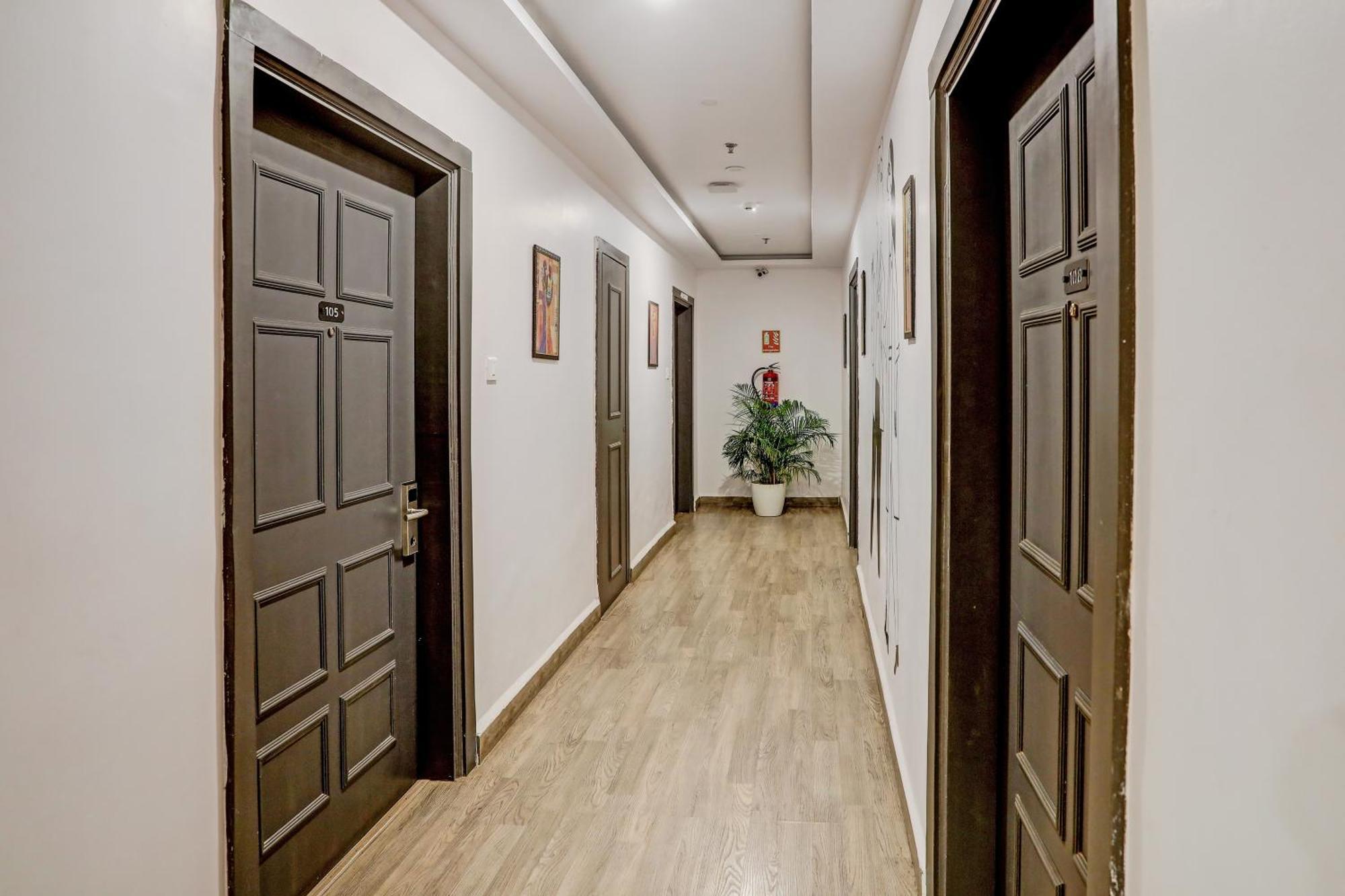 Super Townhouse Swain Heritage Bhubaneswar Exterior foto