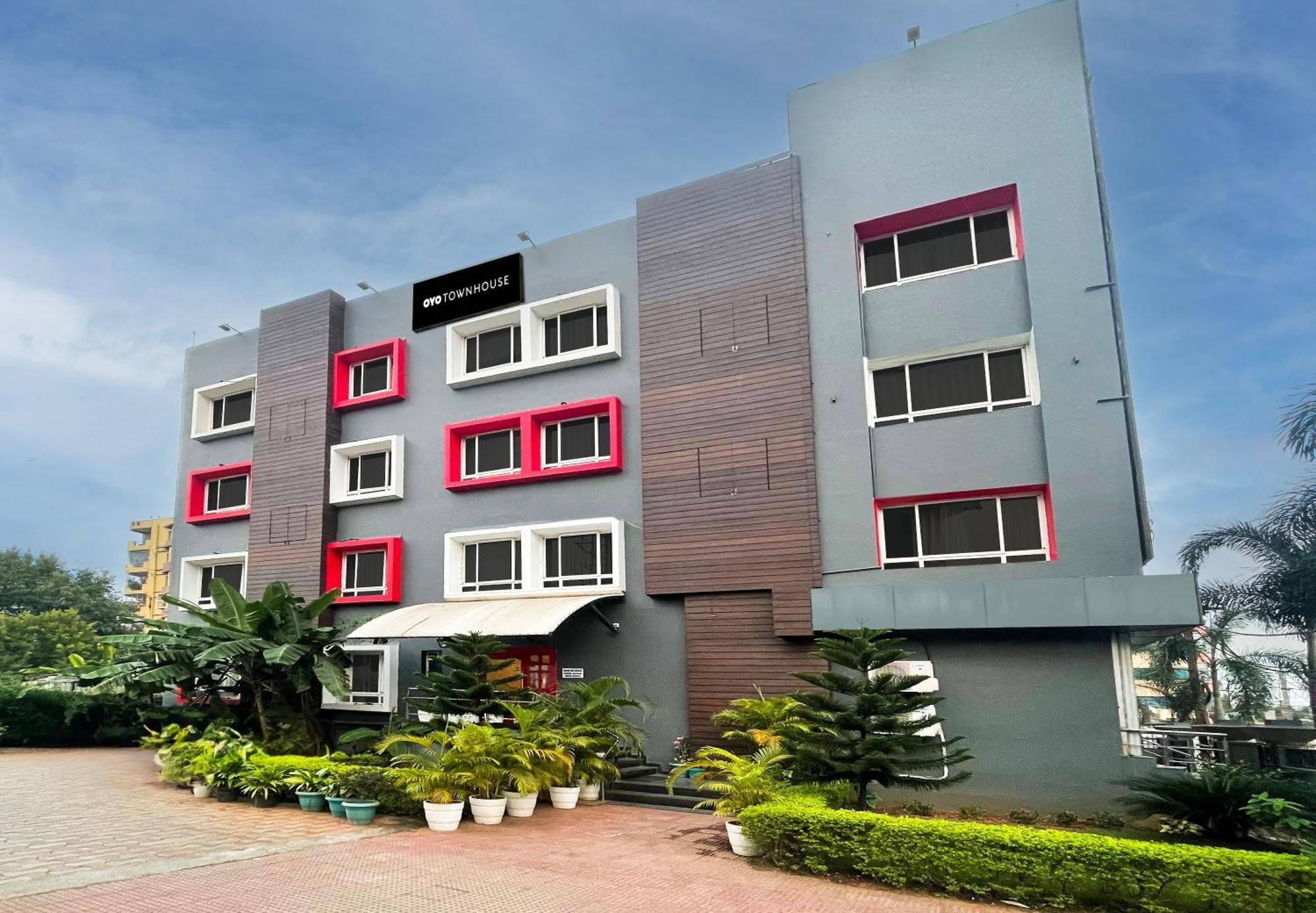 Super Townhouse Swain Heritage Bhubaneswar Exterior foto