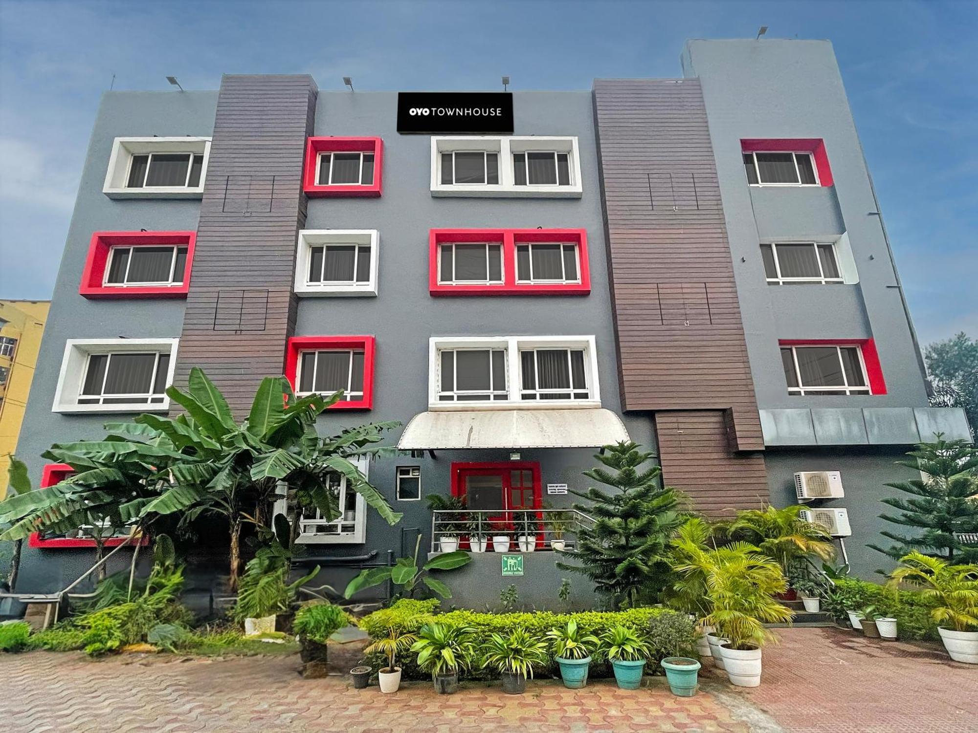 Super Townhouse Swain Heritage Bhubaneswar Exterior foto